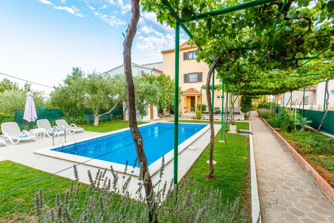 Villa Rosa Kaštela المظهر الخارجي الصورة